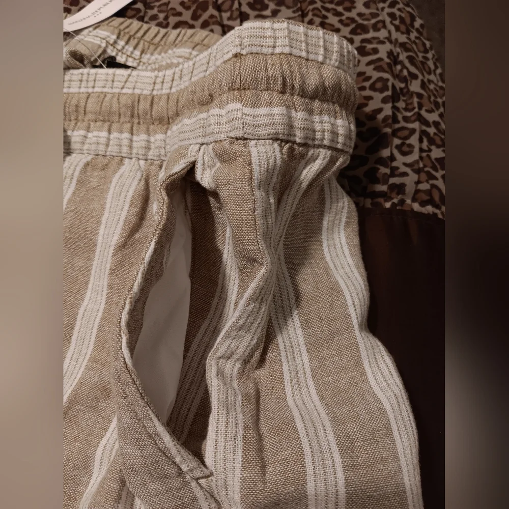 Banana Republic Linen Blend Capri Pants‎ Women Tan SzM Resortwear Vacation